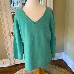 CLUSSO Cashmere V-Neck Sweater